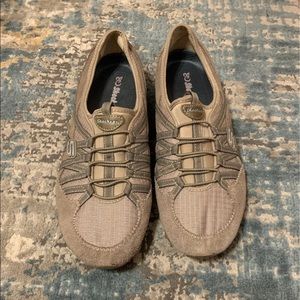 Sketchers Relaxed Fit Breathe Easy Proud Moment, Beige, Size:9